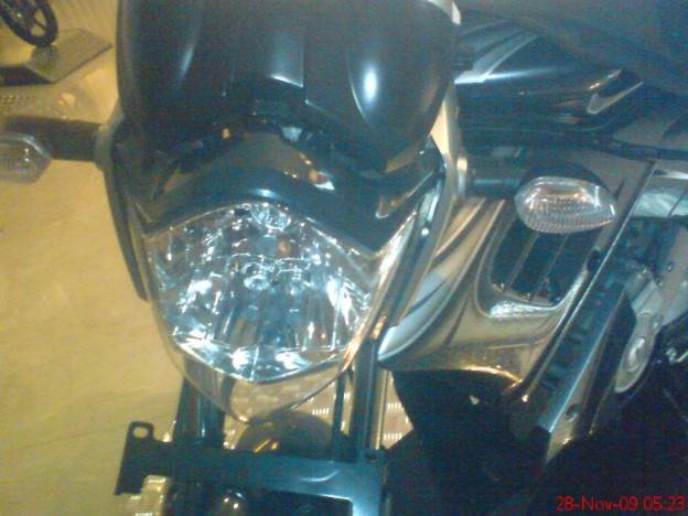 Lhoo..??? New Vixion koq kayak gini..???