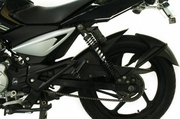 Pulsar 135 vs. Honda Megapro, Suzuki Thunder125, Yamaha Jupiter MX…mana yang lebih unggul??