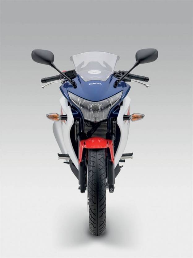 Honda CBR250R…..sanggupkah menjegal dominasi Ninja 250R?