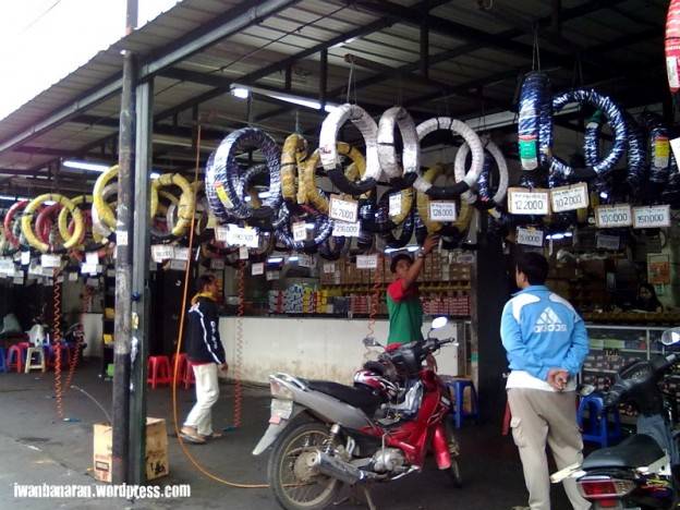 Lho…harga ban motor koq murah banget??!!.