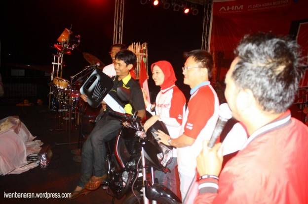 Honda Bikers Day 2010 (end) : Sudah punya Supra dikasih New Megapro….ya bengong!!!