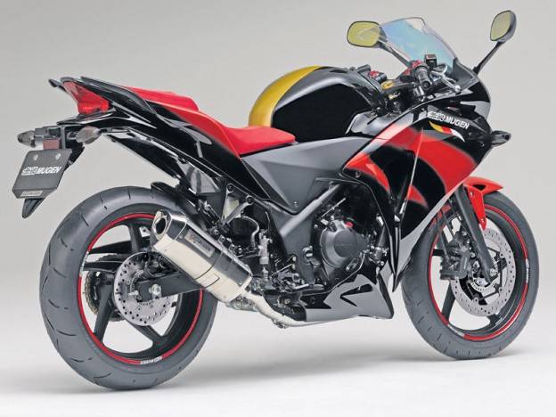 Mau tahu Honda CBR250r versi Mugen dan Moriwaki??..monggo diintip!!