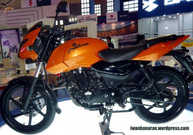 Pulsar 180 UG4 oranye sudah tersedia didealer Bajaj!!..