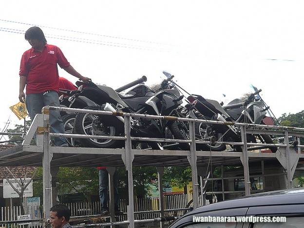 Mau kredit Honda CBR250r?? monggo diintip simulasinya…