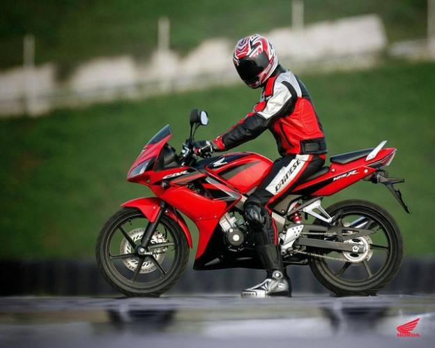 Andai CBR150 lawas tidak ada versi klonengan….
