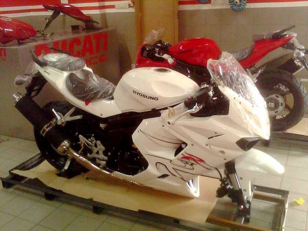 Hyosung GT650r menggempur India…
