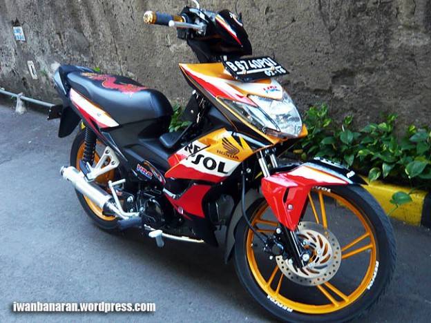 Knalpot racing Daytona buat Honda Blade….mantap!!