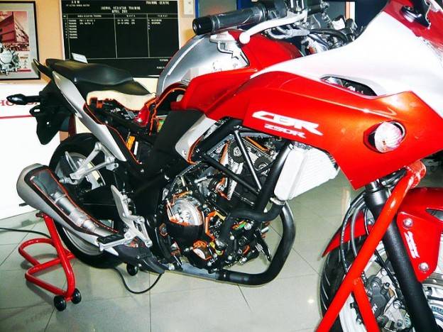 Tahukah kapan kipas pendingin CBR250r akan menyala??..