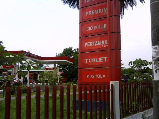 Pertamina ngamuk…Pertamax tembus 9,250 perliter!!!