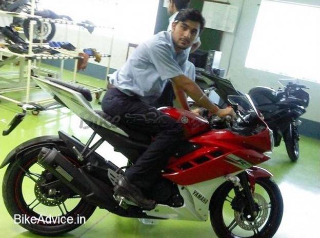 Kita bahas lebih dalam tentang new Yamaha R15 yuk..!