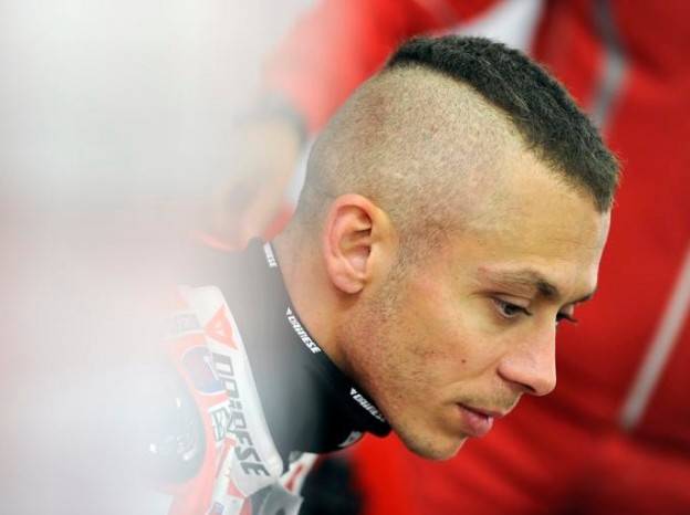 Mental Rossi jatuh gara-gara Ducati??..