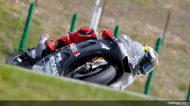Test Misano Yamaha M-1 1000cc…record beda tipis dengan engine 800cc!