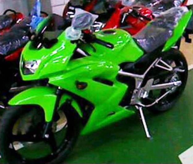 Hah….ada spyshoot Kawasaki Ninja 150rr facelift??….