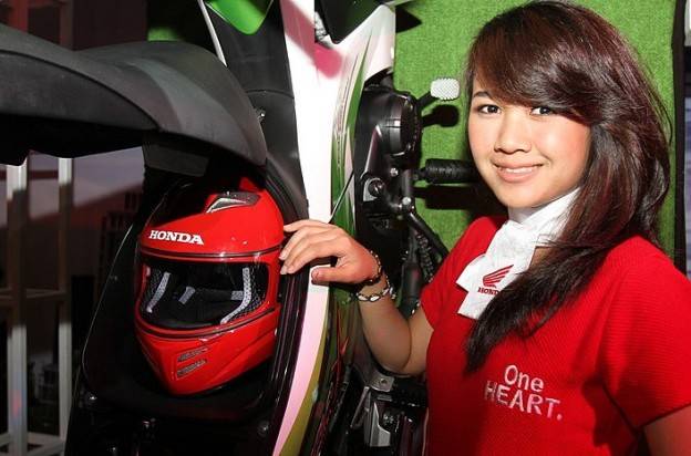 Honda Supra X125 Helm In…..Masih menggunakan karburator!!