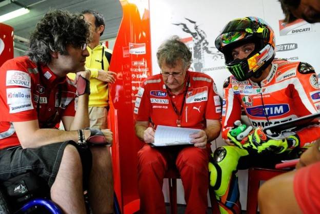 Motogp : Trek luruspun Rossi kalah kencang dibanding Stoner….