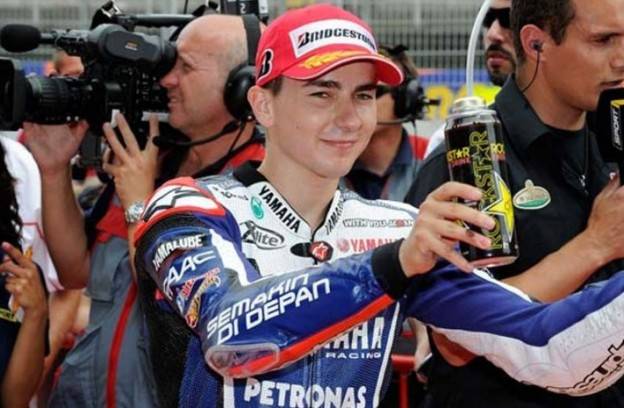 Motogp : Lorenzo sepertinya sudah melemparkan handuk tanda menyerah….