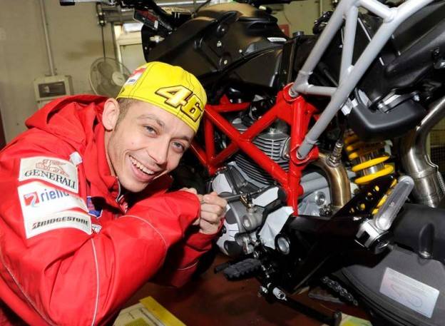 Tentang pemilihan sasis GP12…Ducati masih misterius…..