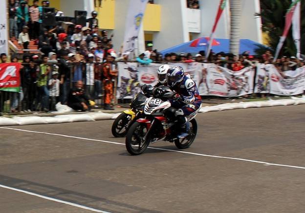 Motor TVS makin bertaji didunia racing tanah air!!!….wiihhh mantepp!!!