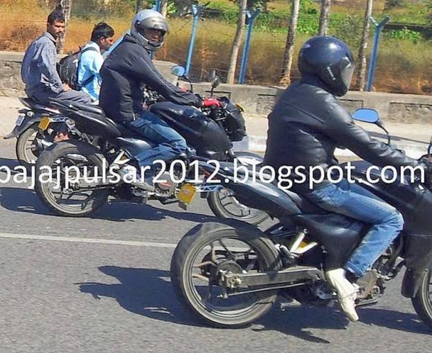 Pulsar new generation 2012 tertangkap kamera diNigdi-Nashik Phata India…!!!