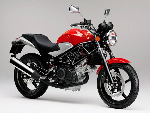 Wow….Honda mempunyai 3 jagoan motorsport ditahun 2012??