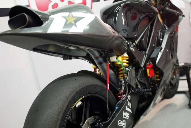 Prototype Motogp bike Yamaha YZF-M1 2003!!…koq elek ya bro!!