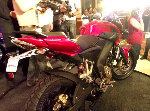 Banderol New Pulsar 200NS sekitar 18 jutaan rupiah………
