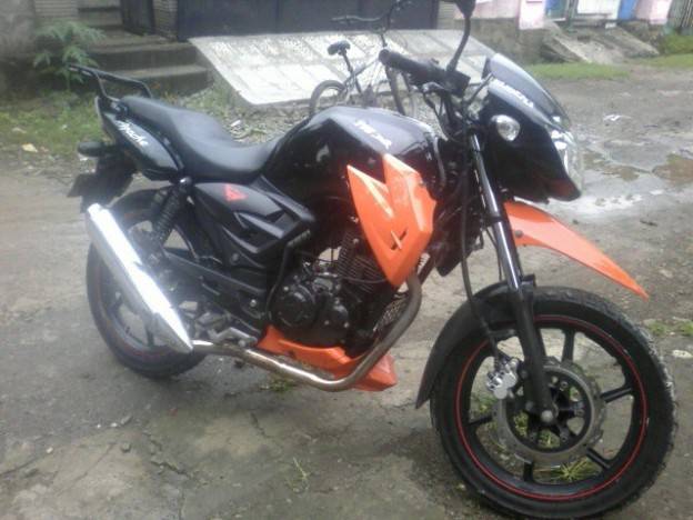 Modif minimalis TVS Apache RTR 160. Tampil beda mzbro…!!!