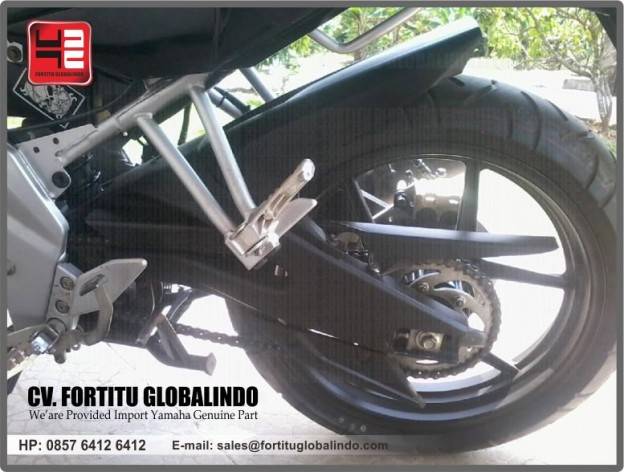 Swing arm aluminium Yamaha R15 V2 ternyata bisa dipasang pada Vixion!!…