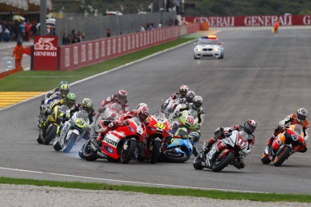 Motogp : Ban Bridgestone 2012 jauh lebih baik…..