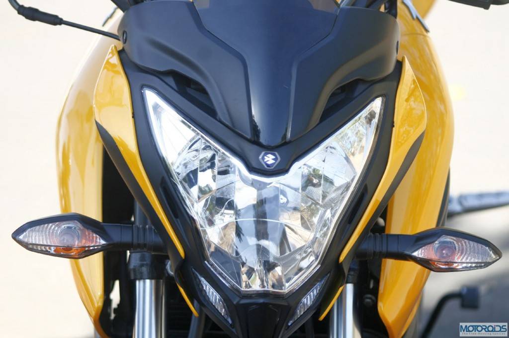 Bajaj-Pulsar-200NS-55-1024x681