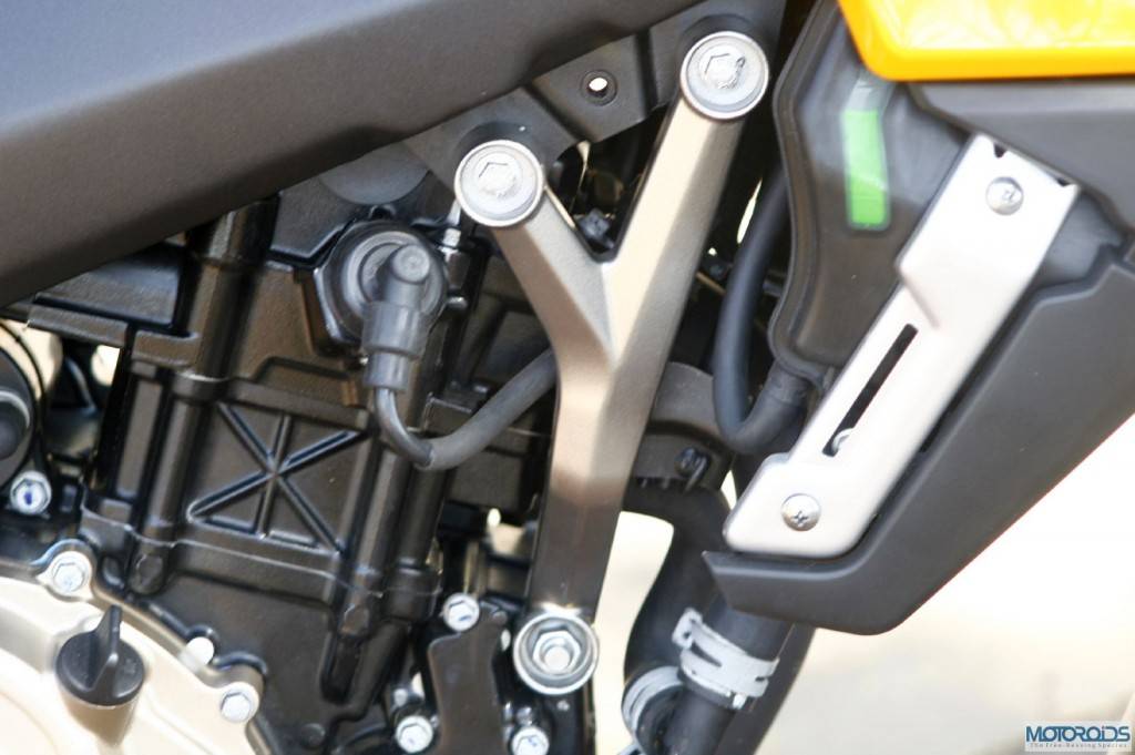 Bajaj-Pulsar-200NS-56-1024x681