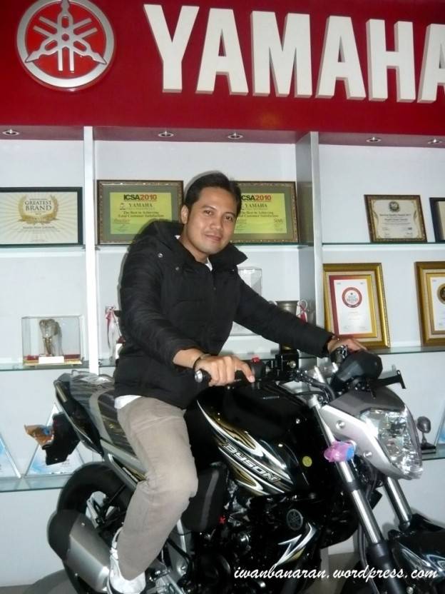 Komposisi detil warna Yamaha Byson 2012….