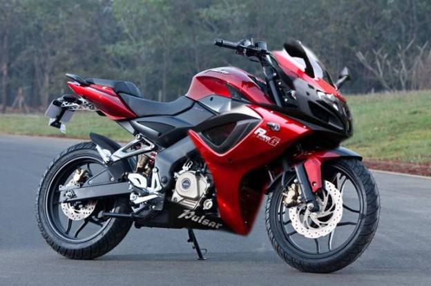 Bajaj Pulsar 200 fairing sudah brojol??….