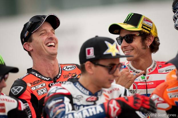 Motogp : Ditahun 2012…Rossi memilih gondrong!!