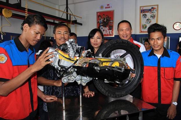 Honda sharing ilmu buat para SMK. Kesempatan nih….