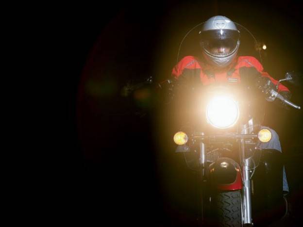 Motor koq nggak ada lampune ki piye karepe??…