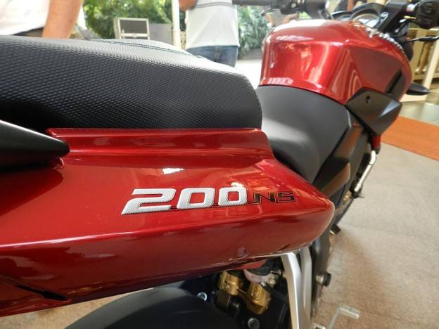 Peluncuran Bajaj 200NS ditunda hingga tahun depan. Tidak mengagetkan….