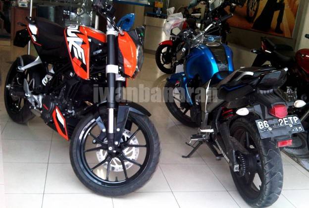 KTM Duke 200 vs. Yamaha Byson….