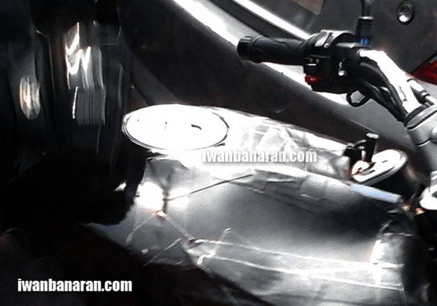 Stop Press: Spyshoot Yamaha new Vixion…….kunci kontak pindah ketanki. Ediannnn!!!…