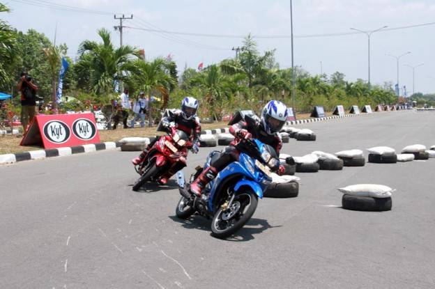 Doni Tata dan Komeng Ramaikan YCR Bangka dan Launching Jupiter Z1