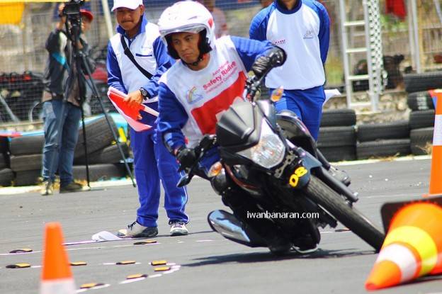 Honda gelar safety riding instructor competition ke-6 di Bali. Ridernya canggih-canggih euy…..