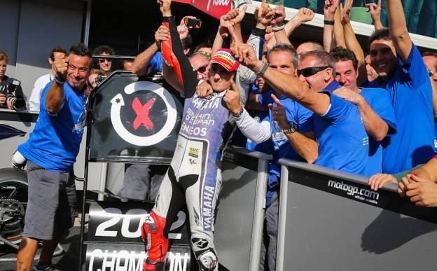 Lorenzo juara dunia…..Pedrosa mengaku tetap bangga!