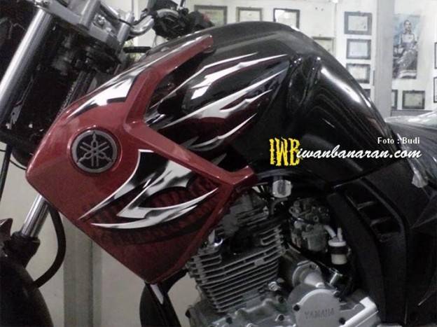 Striping baru Yamaha Scorpio….tetap mempertahankan grafis lidah api!