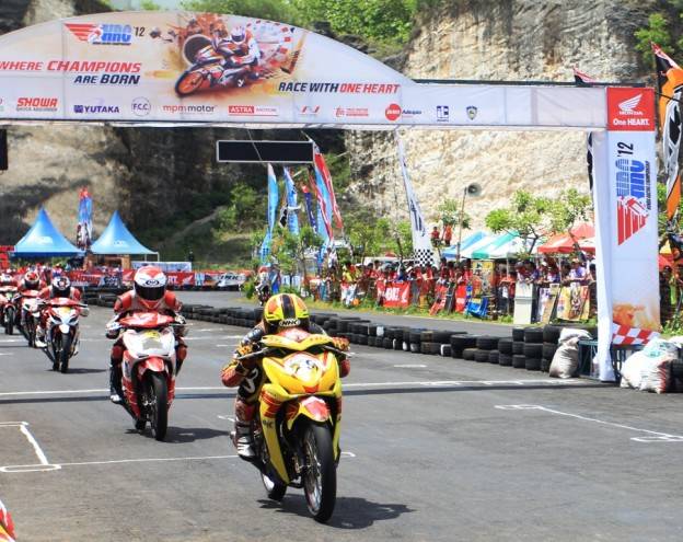 AHM Akhiri HRC 2012 di Bali dengan Ratusan Starter….