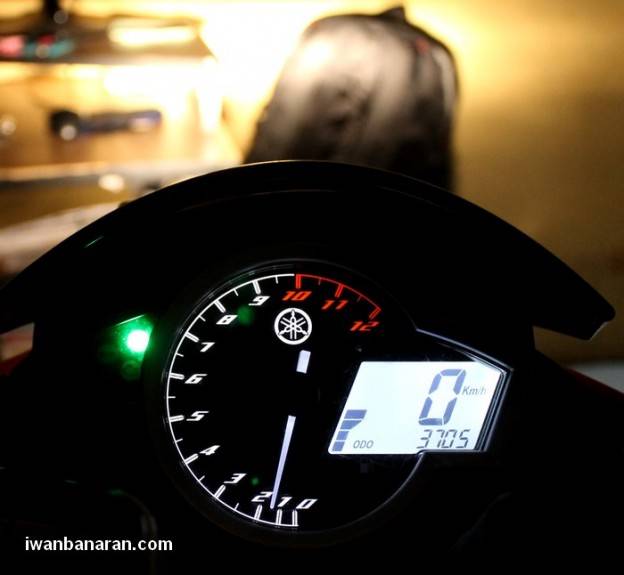 Ingin tahu rupa panel speedo New Vixion dimalam hari?. Monggo diintip….