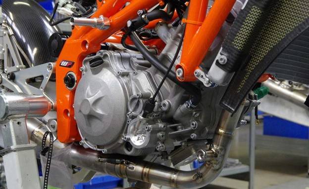 KTM meracik motor 250cc single silinder bertenaga 50PS. Edian tenannn!!!….
