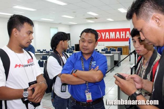 "Balap sport 150cc??…..kita selalu siap!" ujar pak Supriyanto, manajer motorsport YIMM….