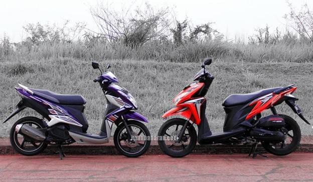 Cuplikan komparasi fisik Honda Vario 125 vs Yamaha Xeon RC….