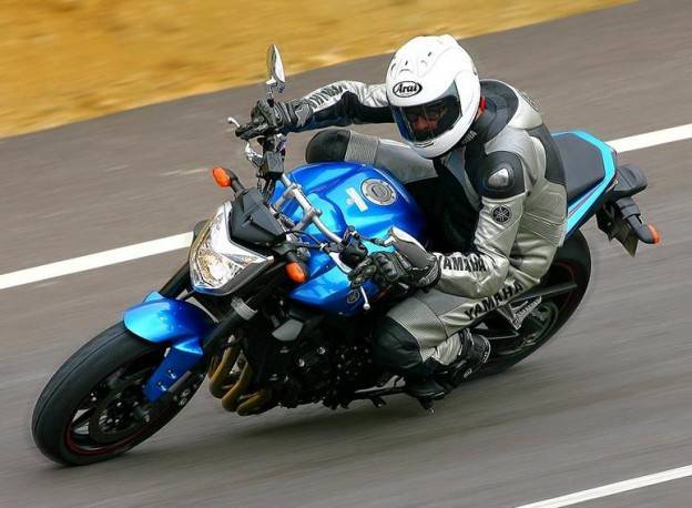 Disinyalir Yamaha juga menyiapkan 250cc versi naked…..