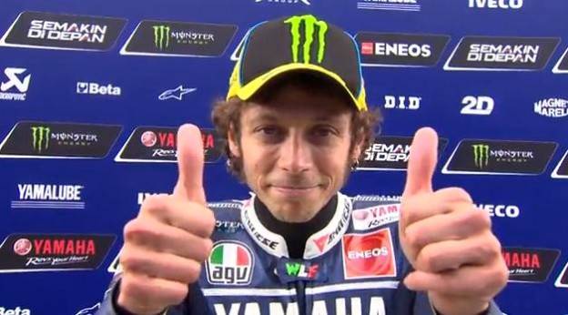 Video Rossi memberikan selamat atas kemenangan JupiterZ1…
